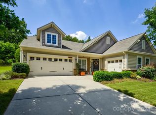 12620 Hunting Birds Ln, Charlotte, NC 28278
