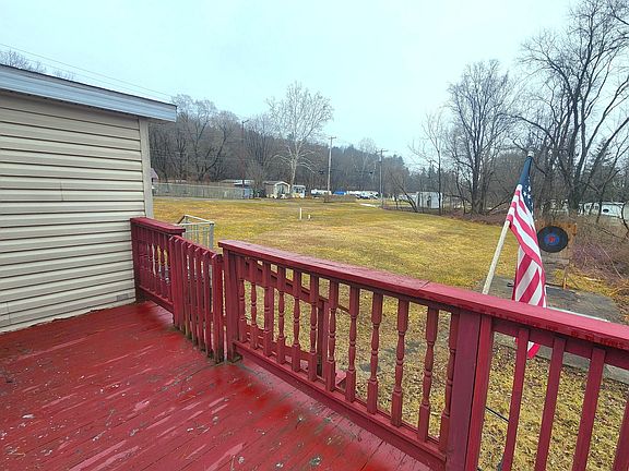 4th image of 343 Sawmill Rd