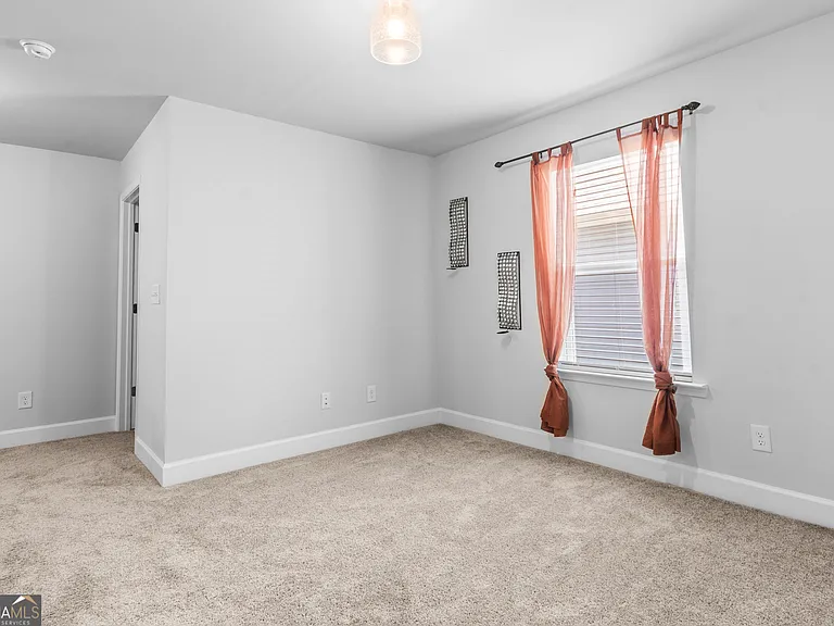 5467 Fountain Head Ln — Photo 19