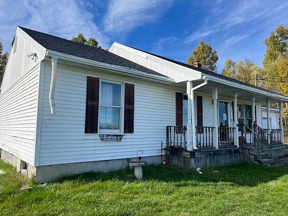 2nd image of 305 Larue Rd