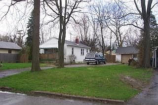 2nd image of 2979 Azelda St