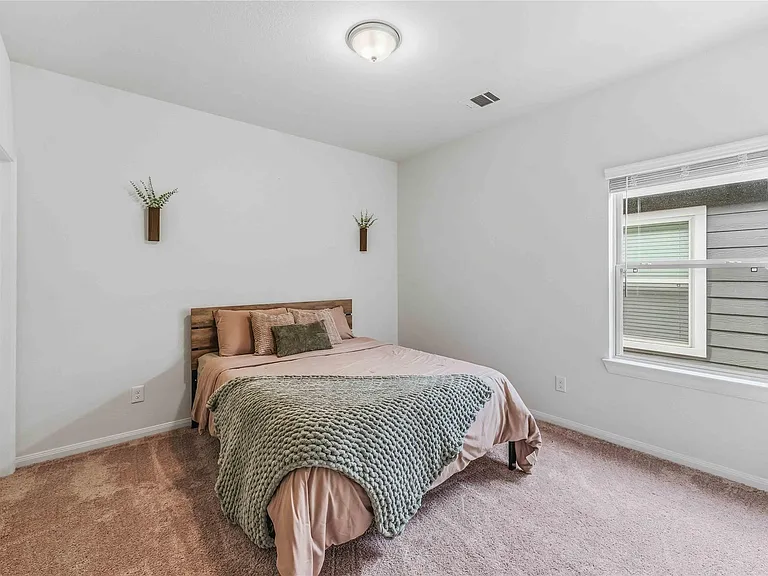 7954 Cypress Country Dr — Photo 12
