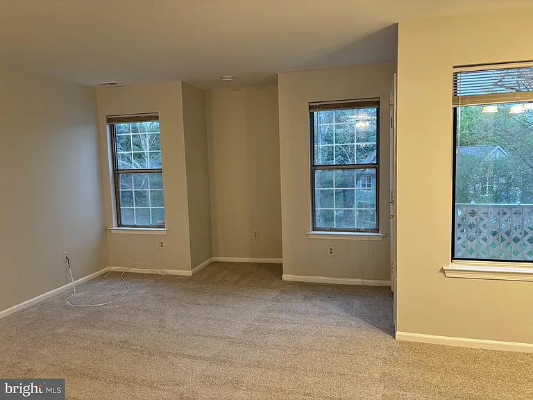 1807 Diamond Dr — Photo 11