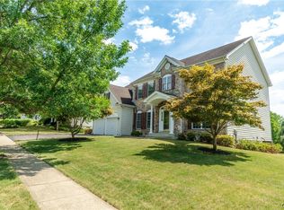 7111 Tuscany Dr, Macungie, PA 18062