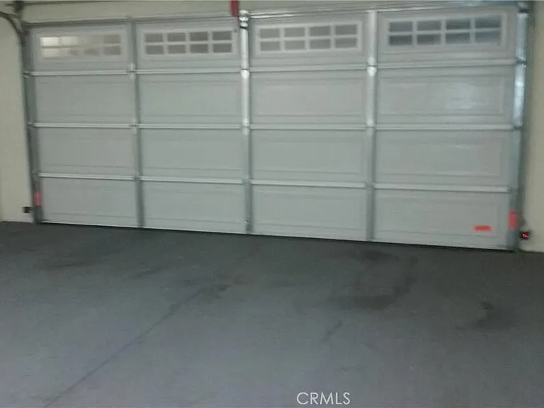 128 E Broadway #I — Photo 19