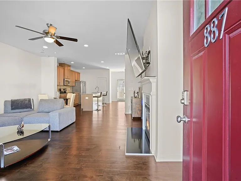 887 Ambient Way SW — Photo 8