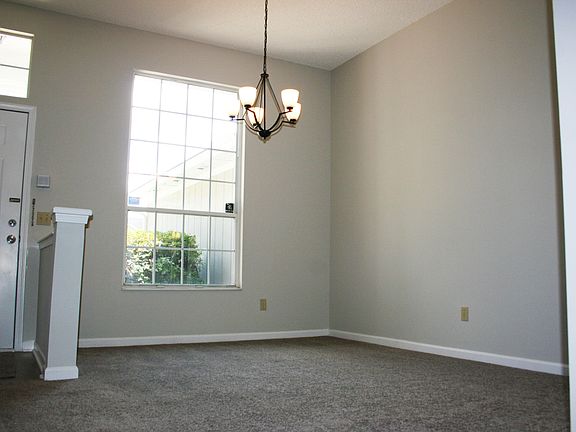 5th image of 8939 Castle Rock Dr