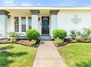2932 Keithway Dr, Harvey, LA 70058