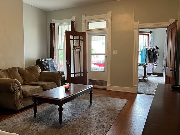 4th image of 225 Scioto Ave