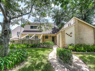 2119 Ashgrove Dr, Houston, TX 77077