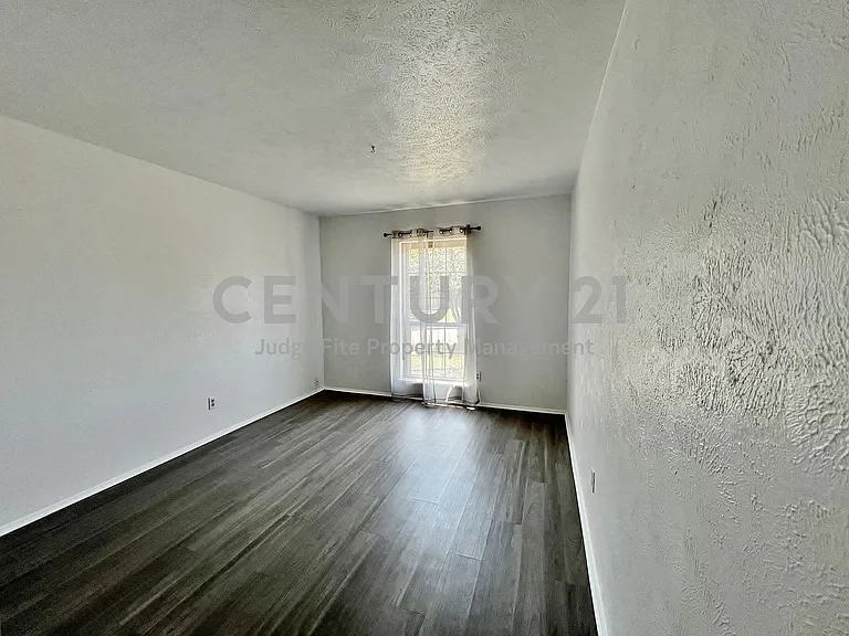 7127 Winterberry Dr — Photo 5