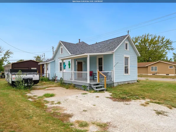 921 N 16th St, Chariton, IA 50049