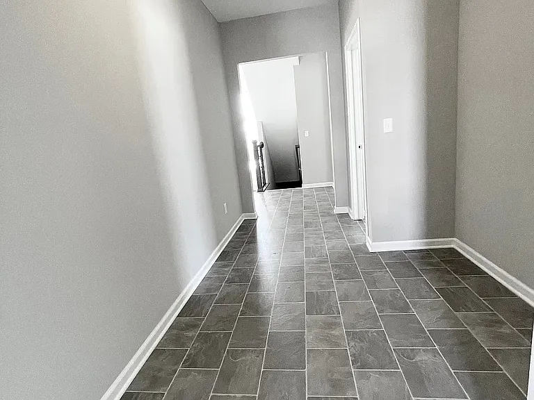 9083 Hawk Hill Way — Photo 14