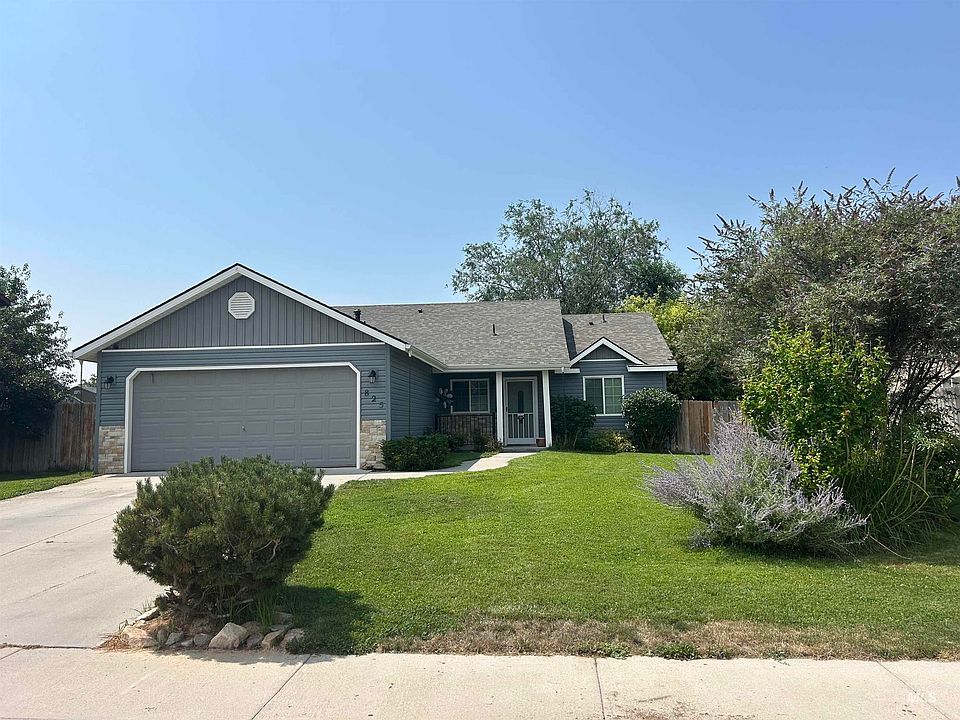 1st image of 825 S Bonneville Dr