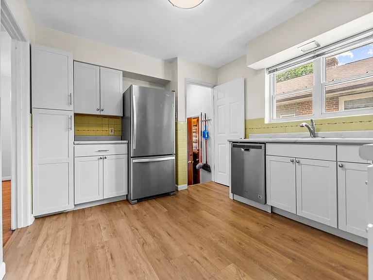 7000 Clifton Ave — Photo 13