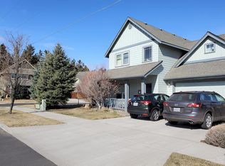 1482 NE Rumgay Ln, Bend, OR 97701