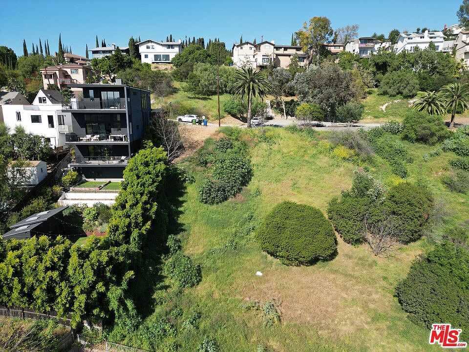 1st image of 3526 Loma Lada Dr