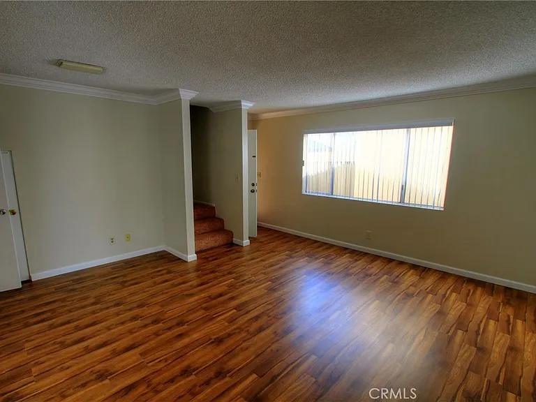 614 Linwood Ave #B — Photo 7