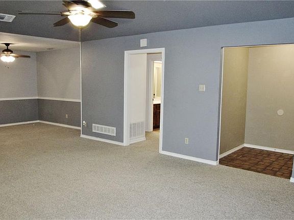 3rd image of 10303 Bernardin Cir