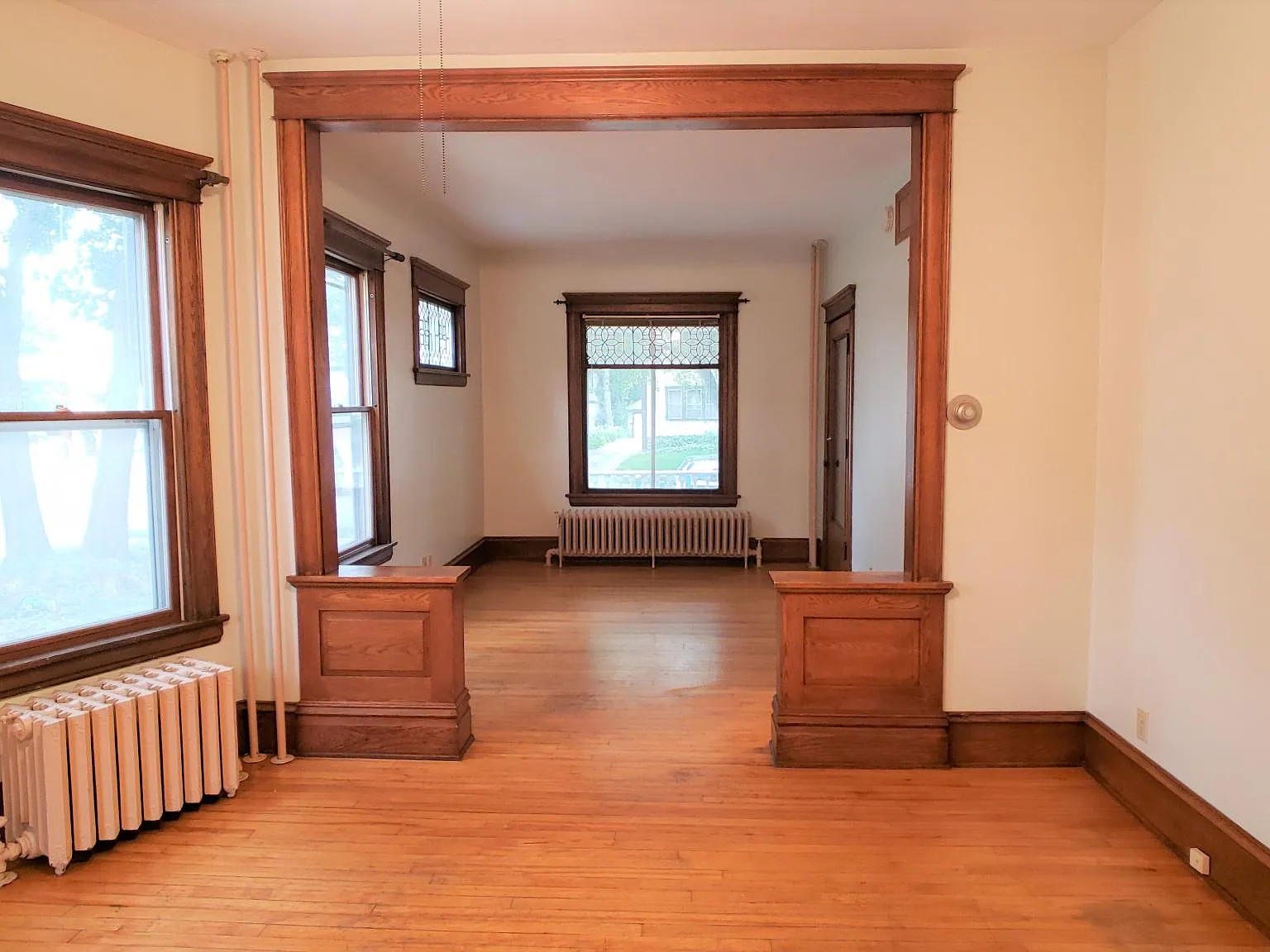 3 bed, $2,100 — Photo 3