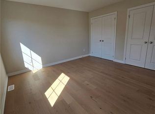 397 Garrison Rd #1, Fort Erie, ON L2A0H1