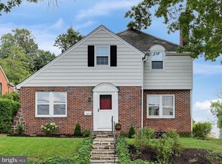 17 Spring Garden St, Ephrata, PA 17522