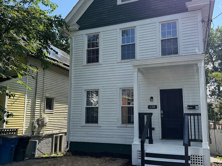 138 Greenwich Ave — Photo 1