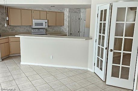 4th image of 9474 Palm Island Cir