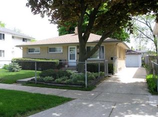 5924 N 64th St, Milwaukee, WI 53218