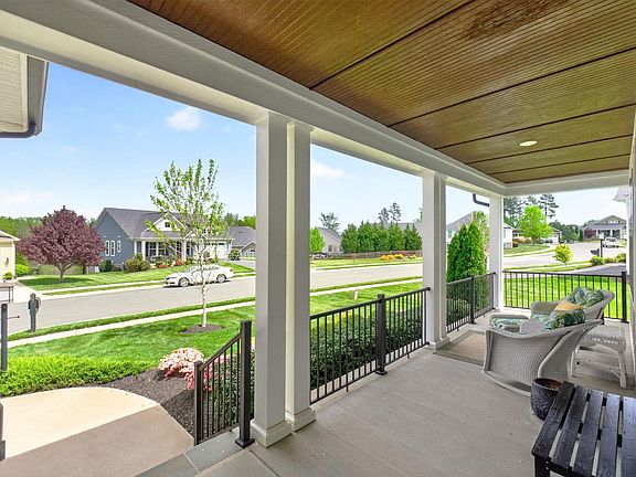 2nd image of 65 Cherrywood Ct