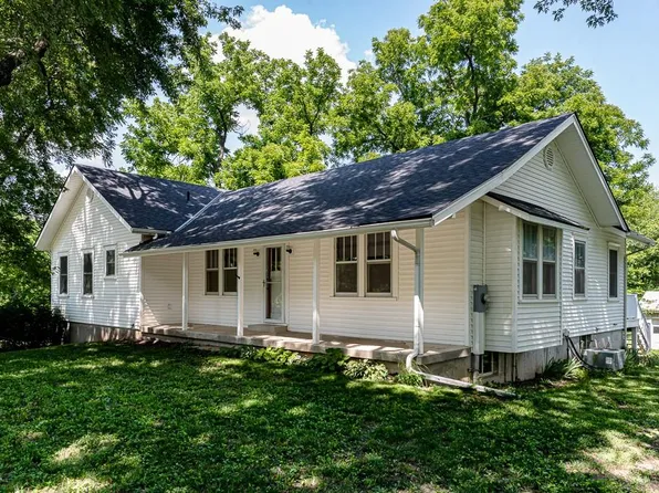 2941 N 123rd St, Kansas City, KS 66109