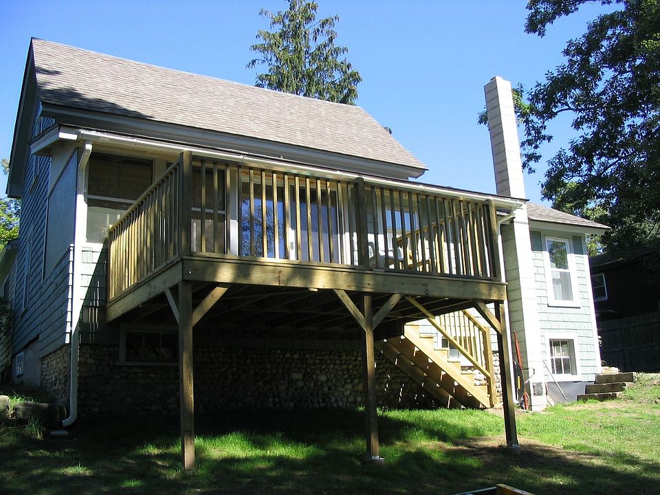 2nd image of 40 Park Ln