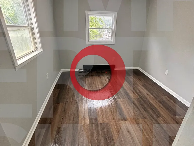 1140 Franklin St — Photo 5