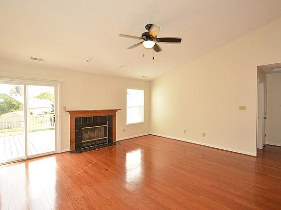 006_Great Room_10262015