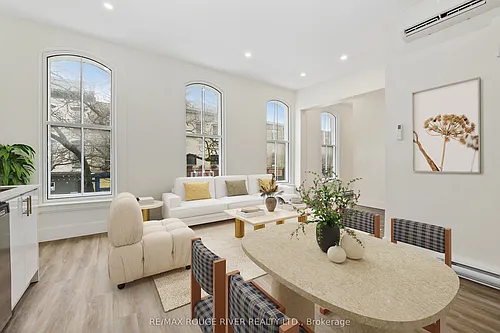 29A King St W #201 Photo 1
