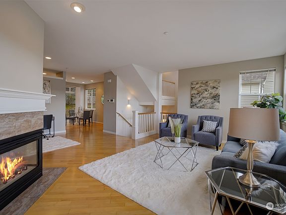 3rd image of 15425 135th Place NE #33E