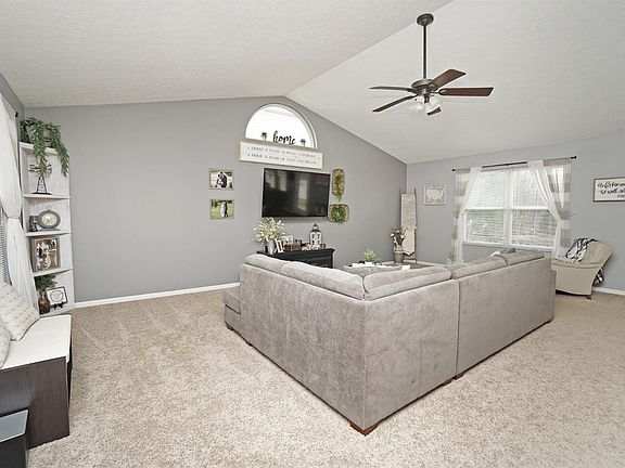 3rd image of 7327 Haverhill Ln