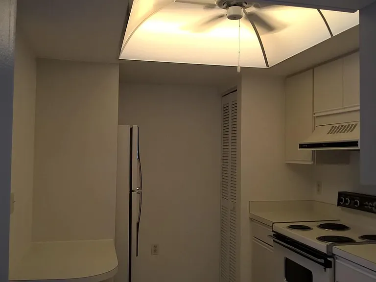 270 Promenade Dr #201 — Photo 25