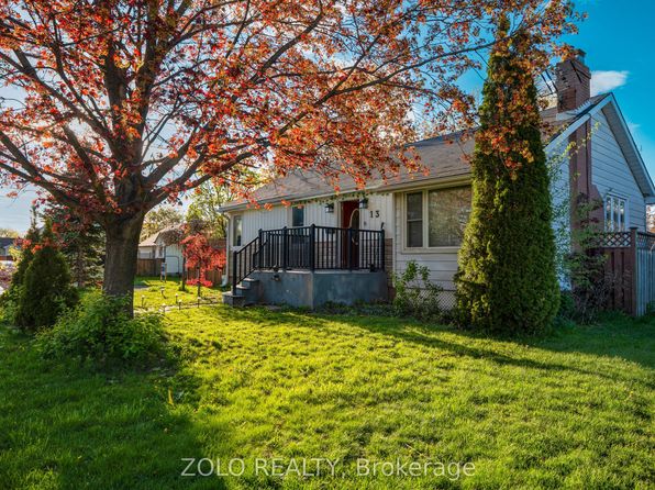 13 Foster Rd, Mississauga, ON L4T 1C3
