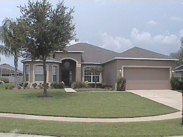 5386 Red Leaf Court