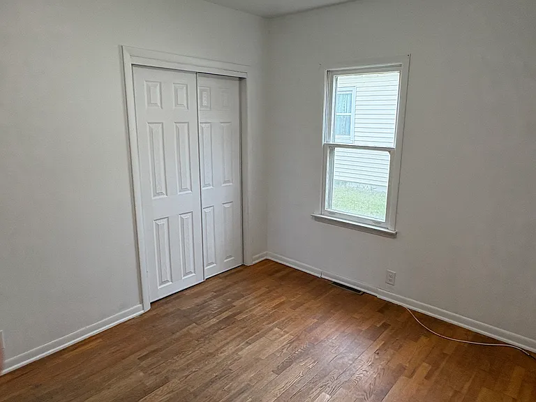 6316 Belmont Ave NE — Photo 8