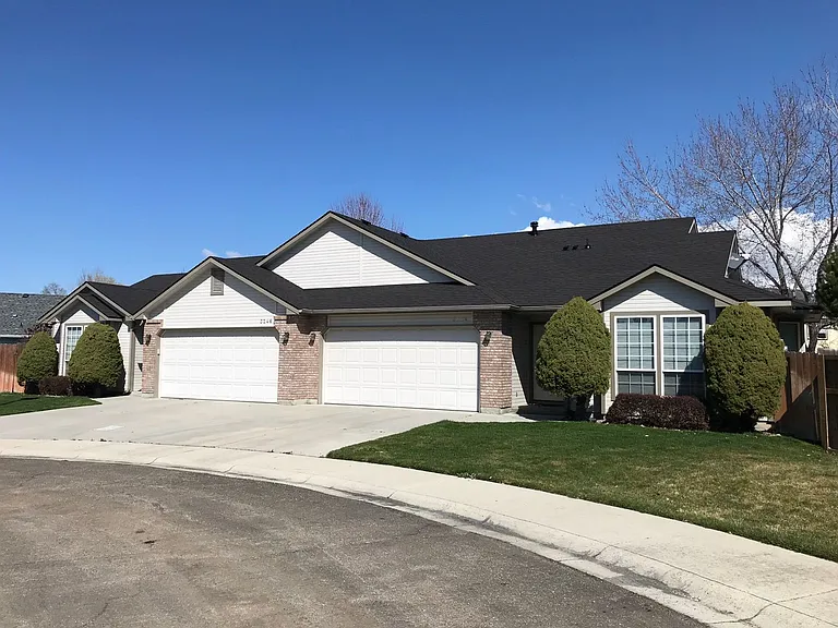 3246 N Mitchell St — Photo 19