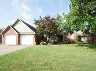 2050 Aspen Dr, Tahlequah, OK 74464