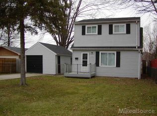 33527 Duncan Ave, Fraser, MI 48026