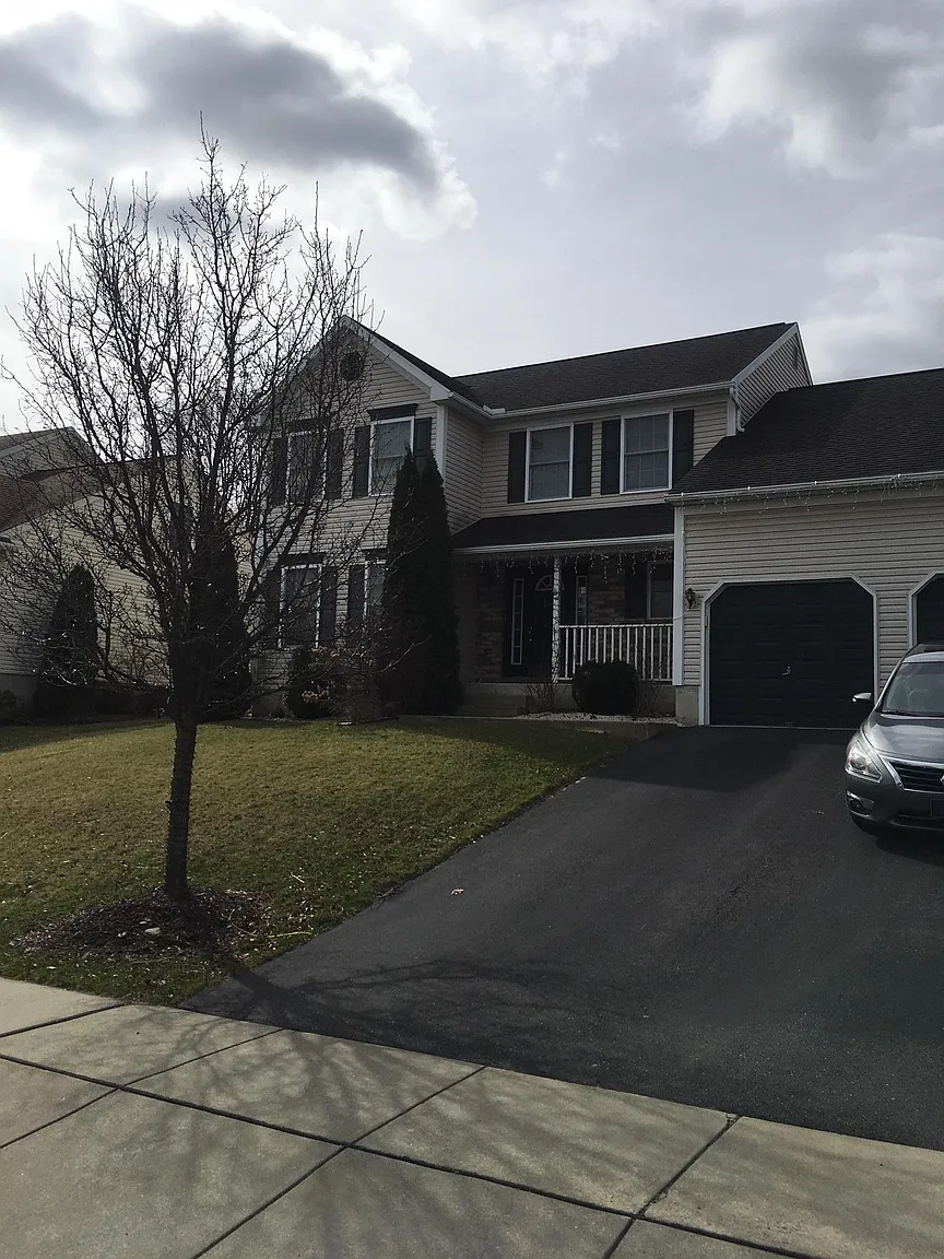 4756 Dunham Dr photo 1