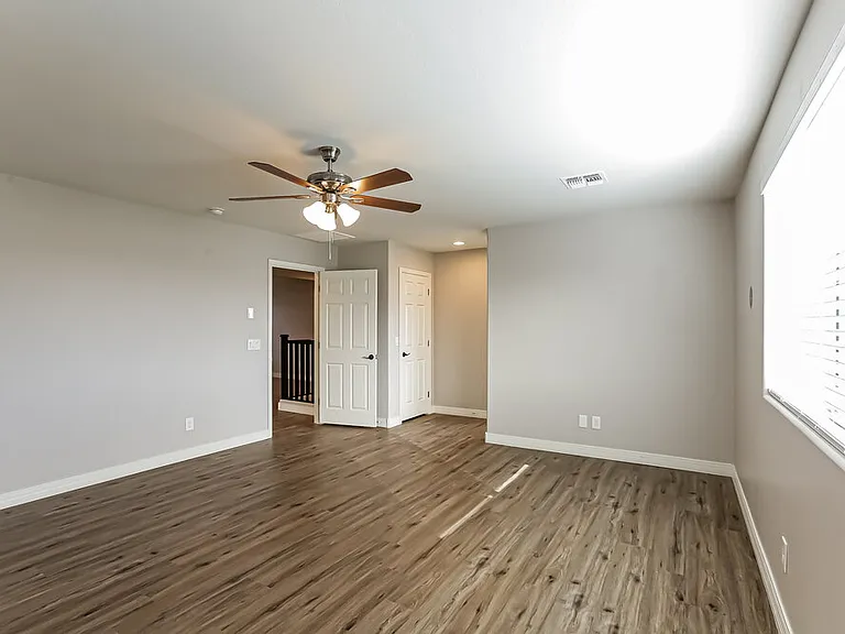 4819 W Saint Anne Ave — Photo 10