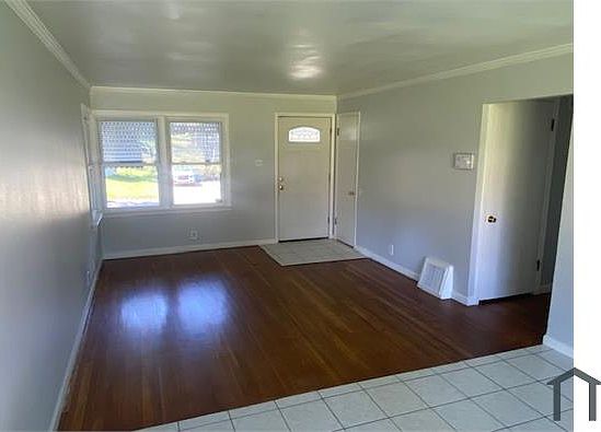 4th image of 1135 Roxton Dr