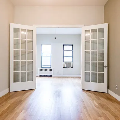 Rented by Nooklyn NYC LLC | media 36