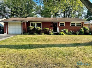 3015 Gracewood Rd, Toledo, OH 43613