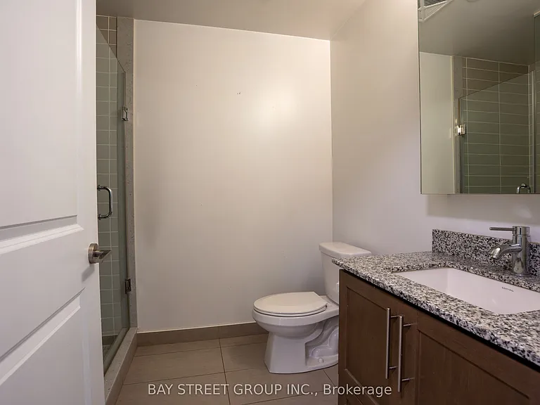 55 Oneida Cres #LPH04 — Photo 10